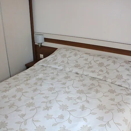 Tarsis Sunny Beach Апартамент *