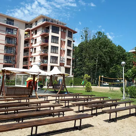 Апартамент Tarsis Sunny Beach